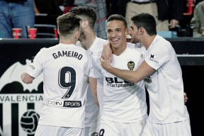 爱游戏ayx线上娱乐体育 -包含冲刺阶段突围战来临，尤文图斯围绕西甲临场应变，压力陡增，赛程密集仍需轮换的词条