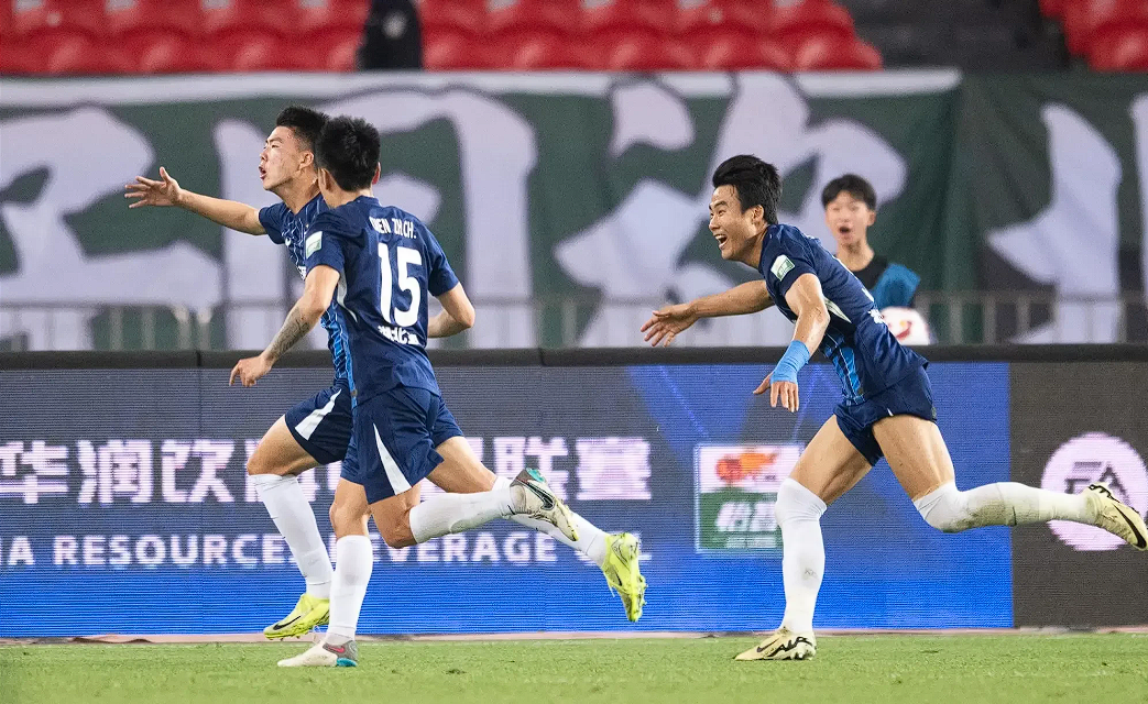 包含武汉三镇发布备战花絮；今晚止住颓势；CBA季后赛任务艰巨；身体对抗强度拉满的词条