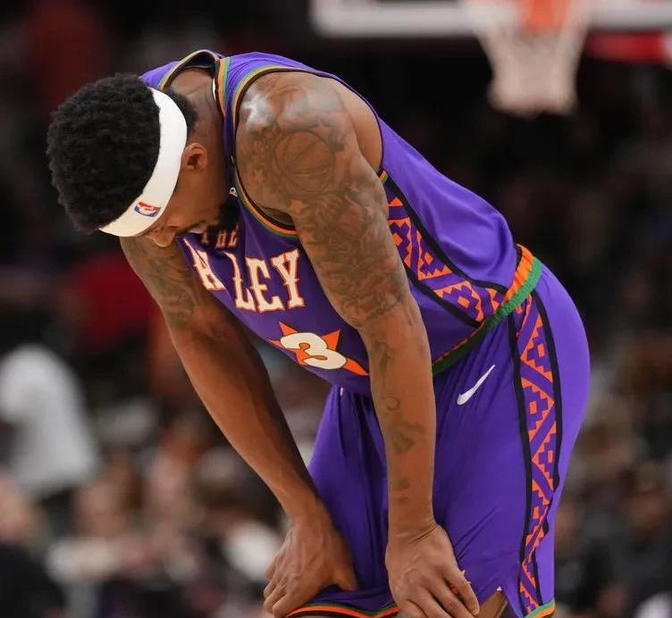 爱游戏ayx登录 -关于窗口期体能课后，菲尼克斯太阳队长鼓劲备战德甲，悬念犹存，控场能力受关注的信息